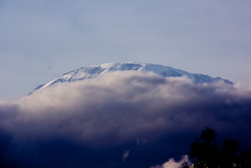 Szczyt widziany z Moshi